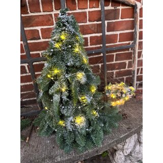 Tannenbaum aus Nobilistanne ca.60 cm mit Lichterkette und Deko & Schnee - frische Winter-Advents- und Weihachtsdeko
