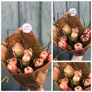 Frischer Tulpenstrauß gefüllte Blüte mit Heidelbeer- und Birkenzweigen ~ Frühlingsdeko ~ Flowers