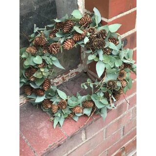 Kranz/Türkranz Waldlust ~aus Eukalyptus und Lärchenzweigen mit Zapfen~ ca 30cm ~wunderschöne duftige Walddeko