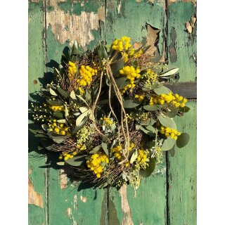 Frischer Mimosen-Eukalyptus Kranz ~ sonnig-duftige Deko mit Charme - Türdeko & Tischdeko und eine zauberhafte Geschenkidee